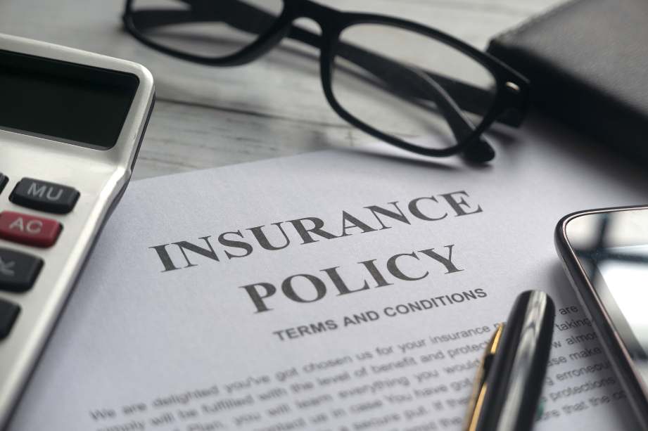 10 Things to Do When an Insurance Adjuster is Being Difficult 